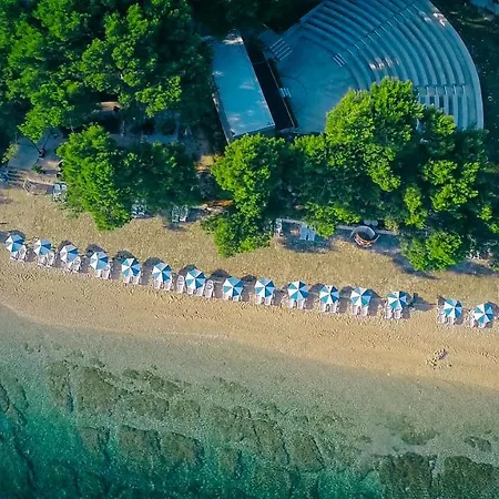 Pribjeći Waterman Svpetrvs Supetar