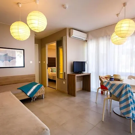 Waterman Svpetrvs Resort 4*