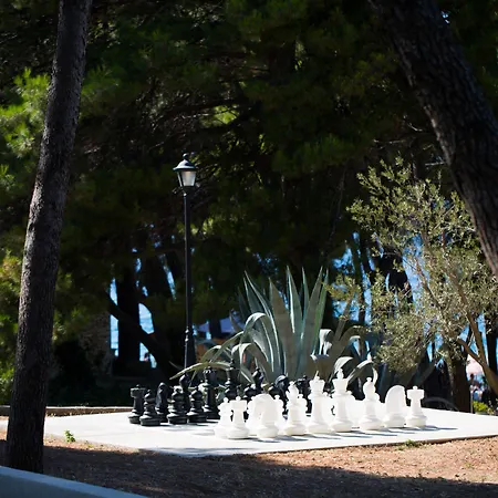 Waterman Svpetrvs Resort 4*