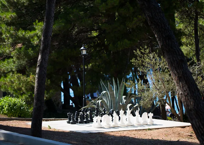 Waterman Svpetrvs Resort 4*