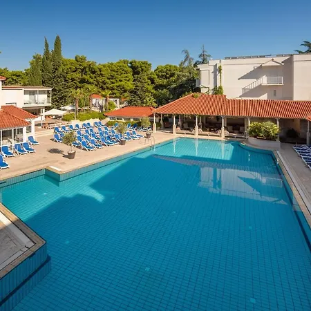 Resort Waterman Svpetrvs Supetar