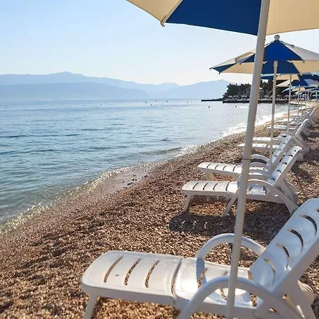 Pribjeći Waterman Svpetrvs Supetar