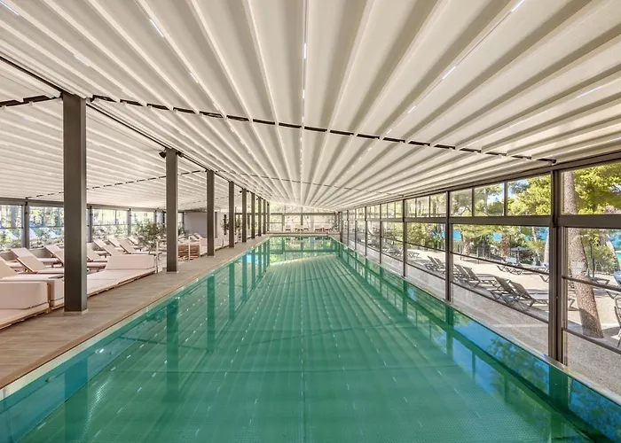 Pribjeći Waterman Svpetrvs 4*