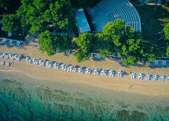 Pribjeći Waterman Svpetrvs Supetar
